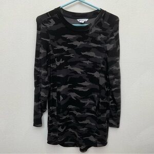 Athleta Balance Dark Grey, Black Camo Printed Sweatshirt Dress Size Small